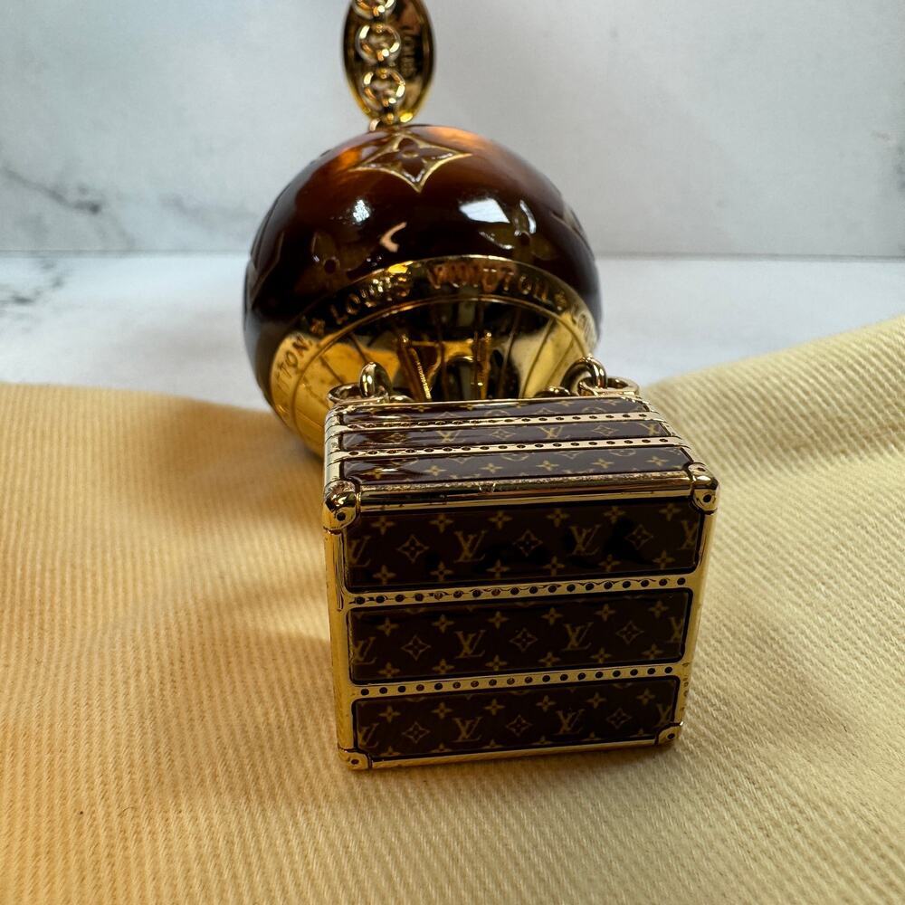 Louis Vuitton Montgolfiere Charm Hot Air Balloon Trunk Bag Keychain LV Monogram - Picture 15 of 16